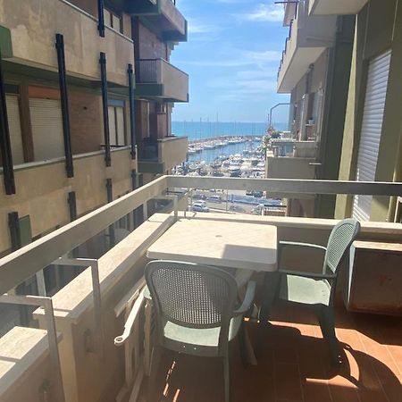 Lucia House Mare Nettuno Apartment ภายนอก รูปภาพ