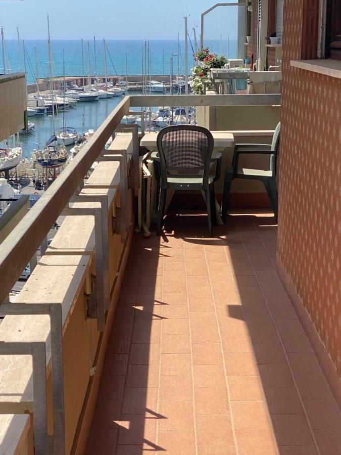 Lucia House Mare Nettuno Apartment ภายนอก รูปภาพ